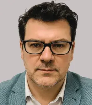 Head and shoulders portrait of Chris Sears, Group Marketing Manager at ERG